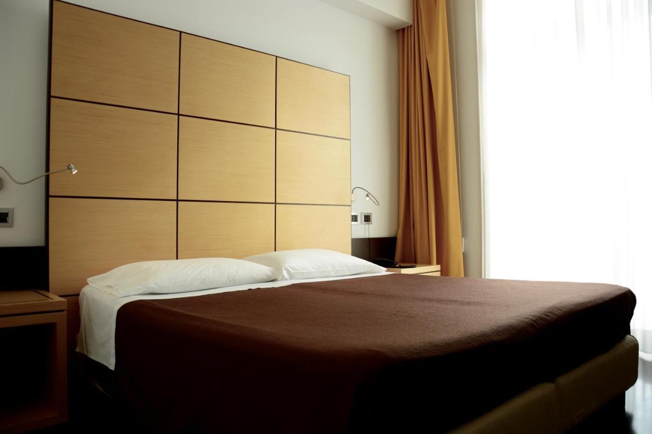 Hotel Cimarosa Naples Exterior photo